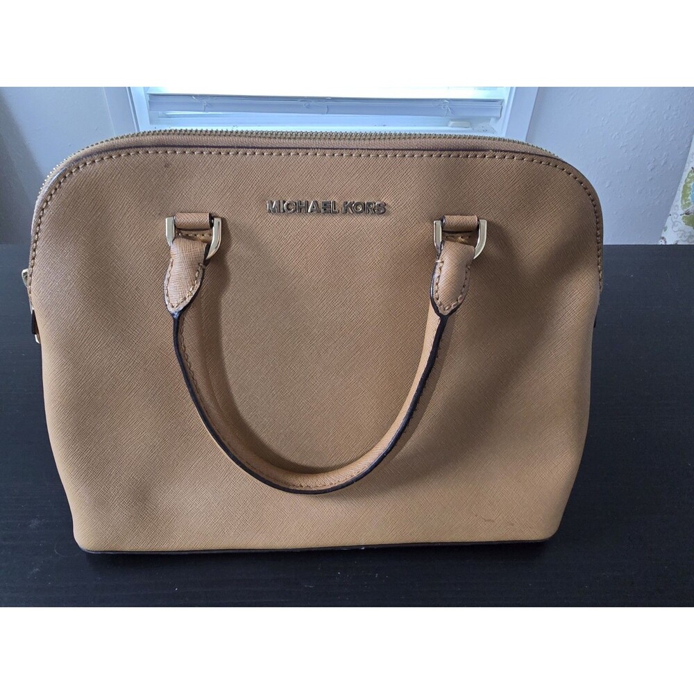 Michael Kors Cindy LG Tan Dome Satchel Bag Grain Leather Classic